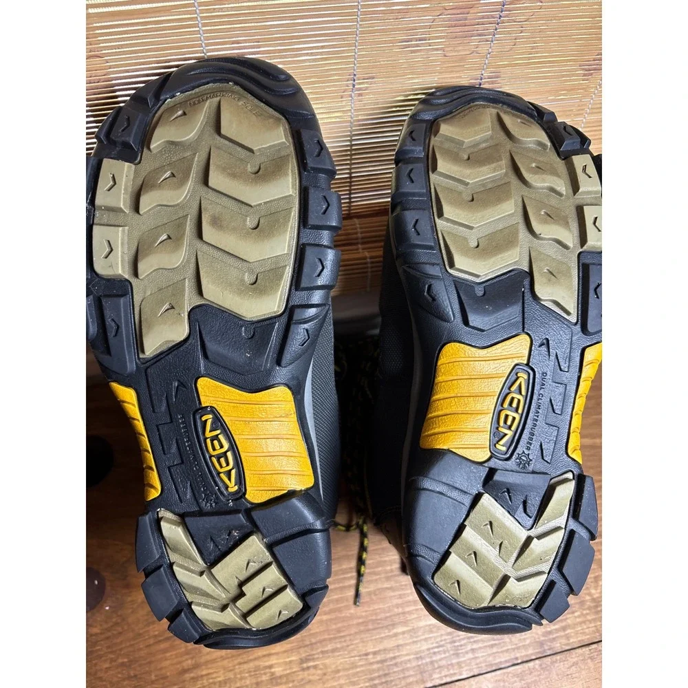Keen Summit County Mens 9 Waterproof Insulated Winter Hiking Boots 1002646 Black